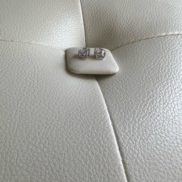 Moissanite earring and necklace 14K with GRA certificate.. - Picture 6 of 9